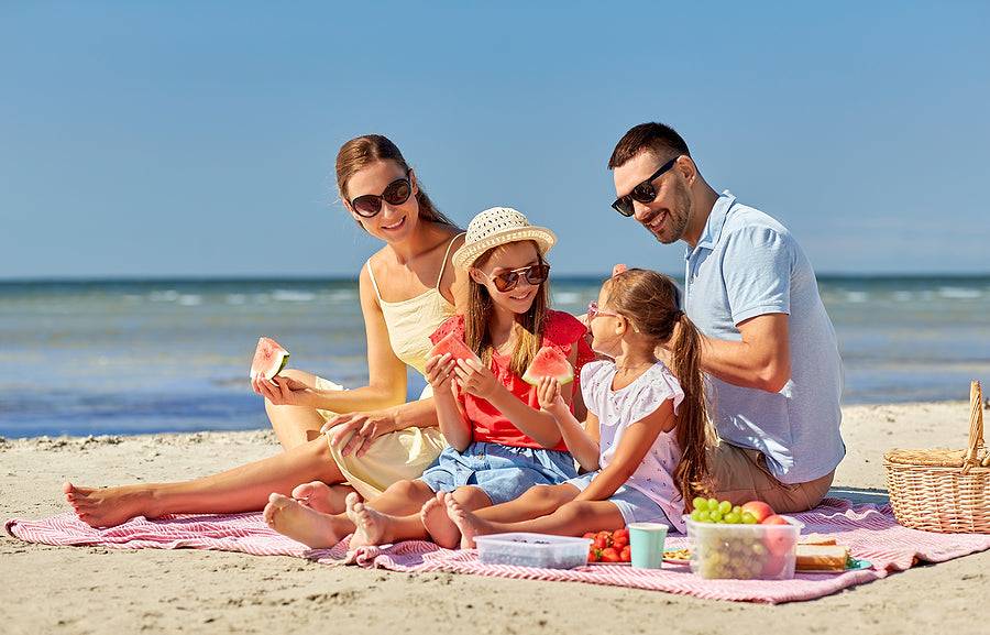 How can you keep kids entertained at the beach?