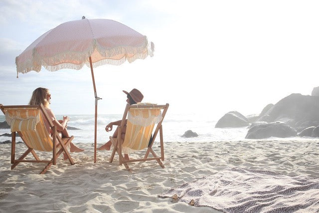 Beach umbrella buying tips: here’s what you need to look for