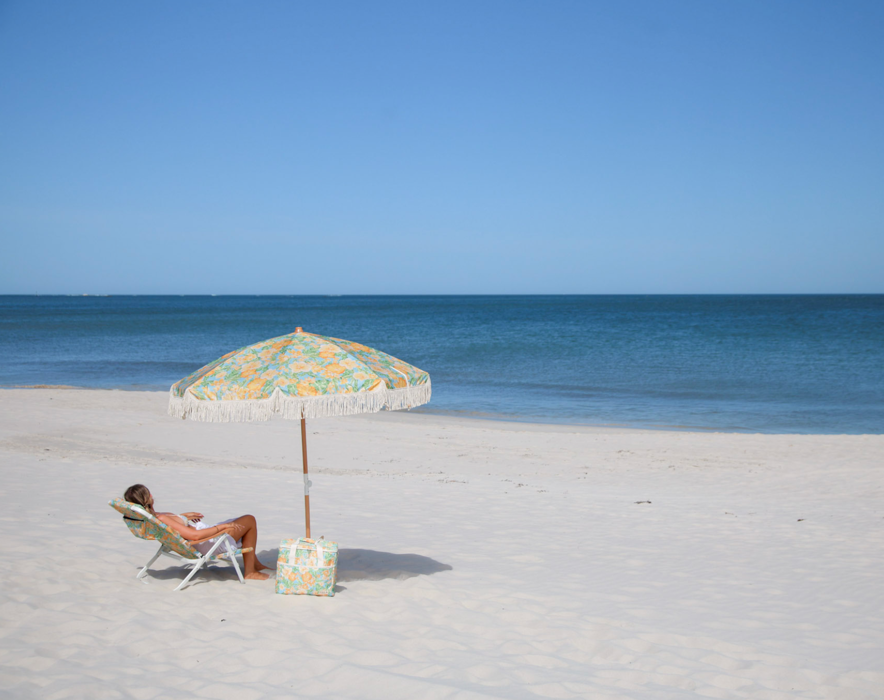 Isla Weekend  Beach Umbrella- Hanalei