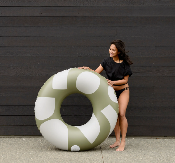 &Sunday Luxe OverSized Pool Tube -Playful Olive