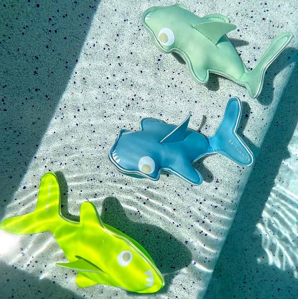 SunnyLife Dive Buddies-Salty the Shark Aqua Neon Yellow