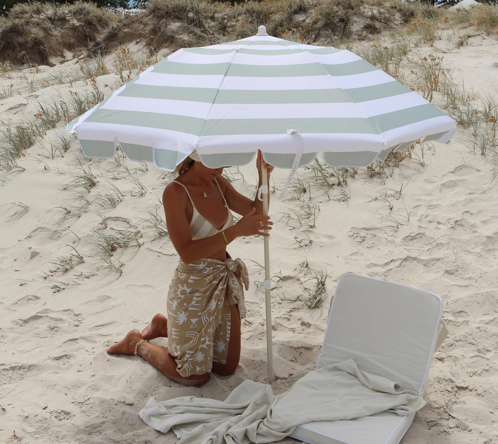 SunnyLife Compact  Beach Umbrella- Sea Sage