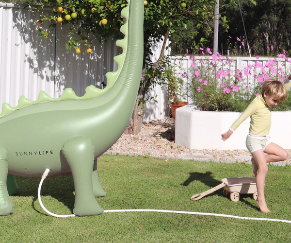 SunnyLife Dino Giant Sprinkler - Into the Wild
