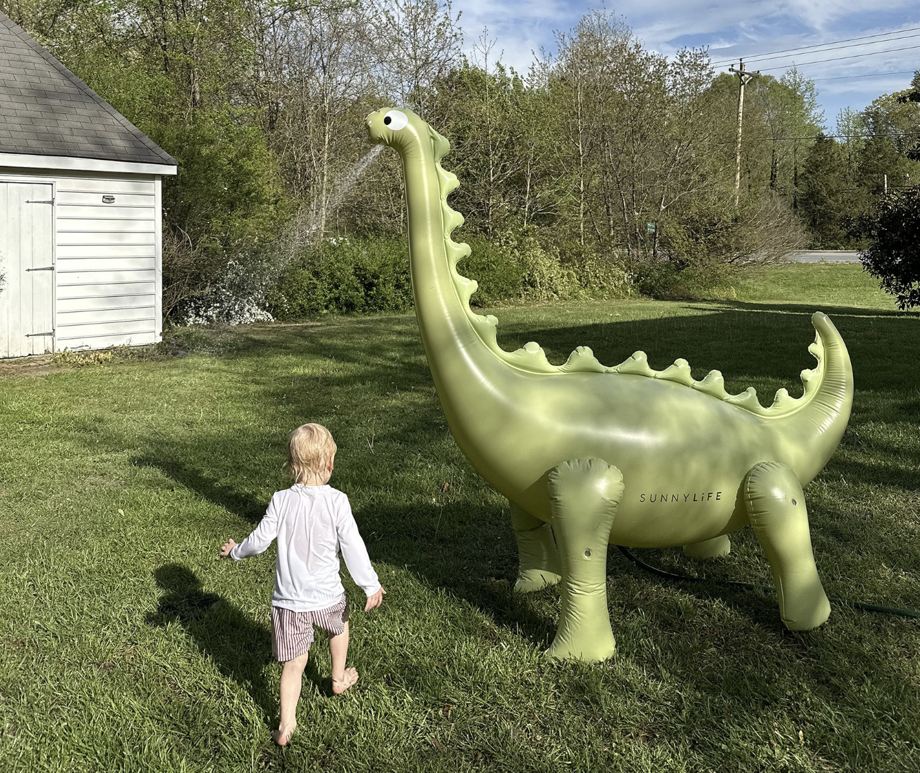 SunnyLife Dino Giant Sprinkler - Into the Wild