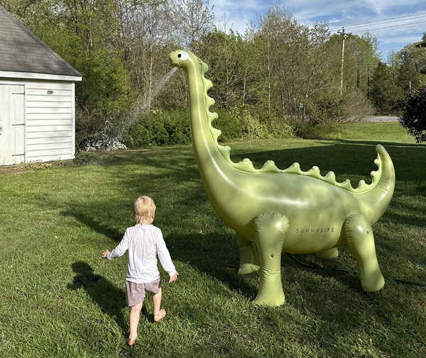 SunnyLife Dino Giant Sprinkler - Into the Wild