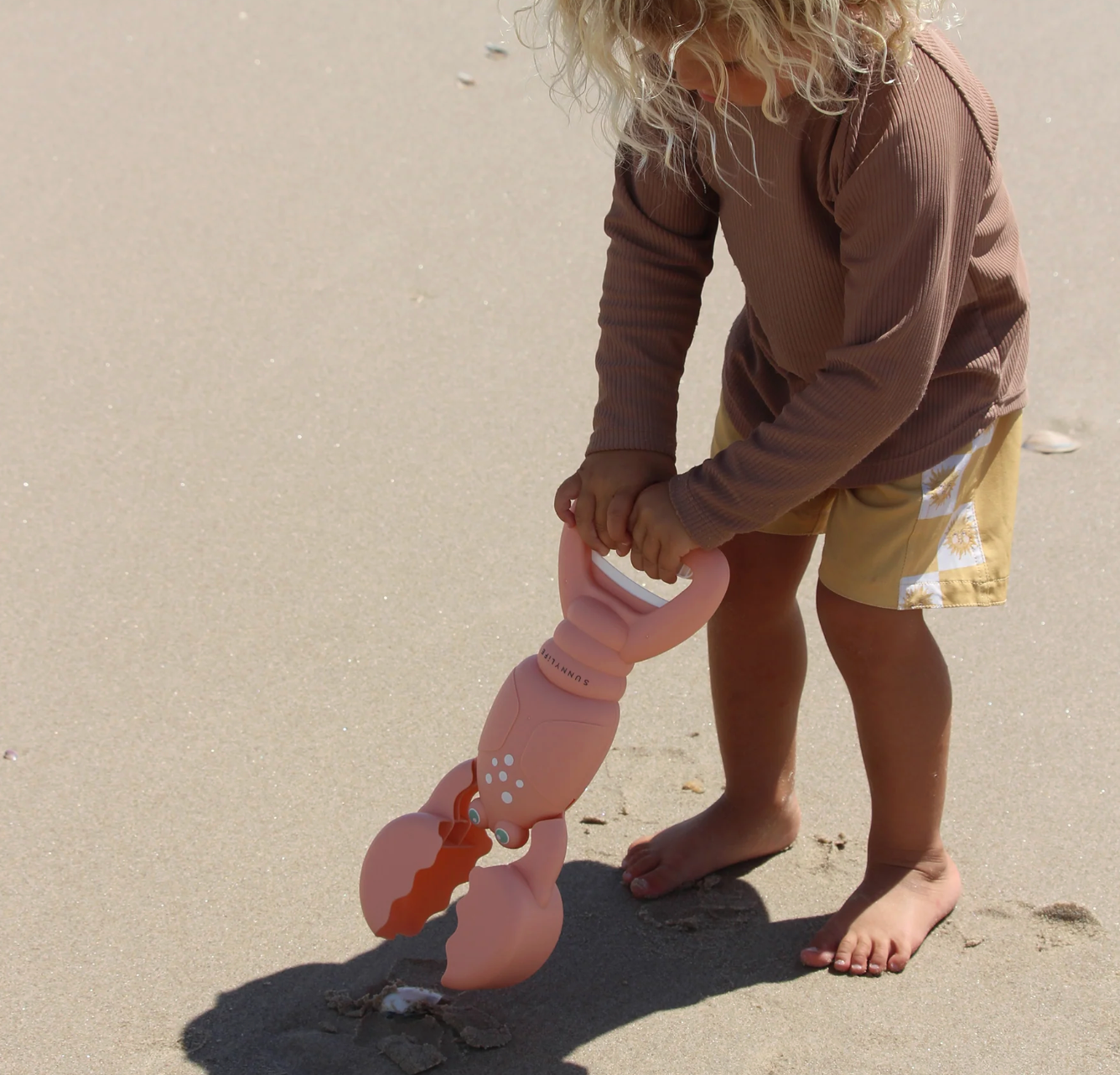 SunnyLife Sand Claws- Lobster Coral