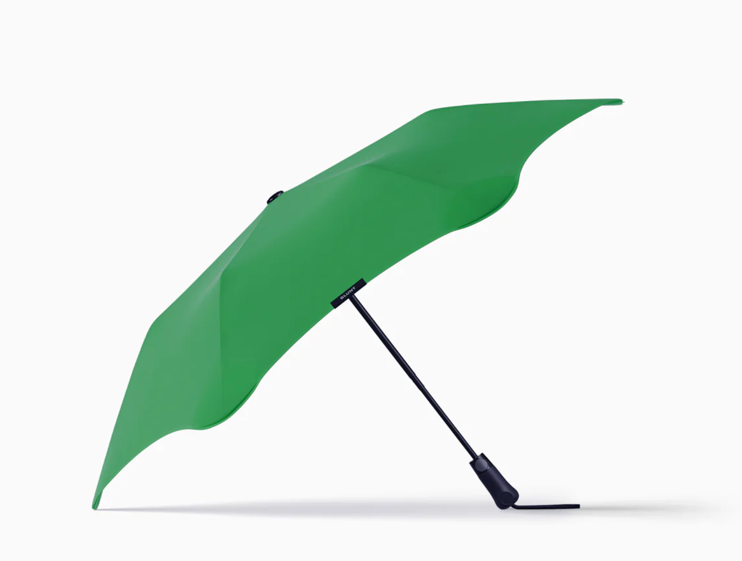 BLUNT Metro UV Coastal Umbrella-Lawn Green