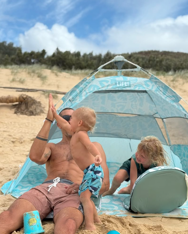 LIFE! Beach Shelter- Sky - Light Blue