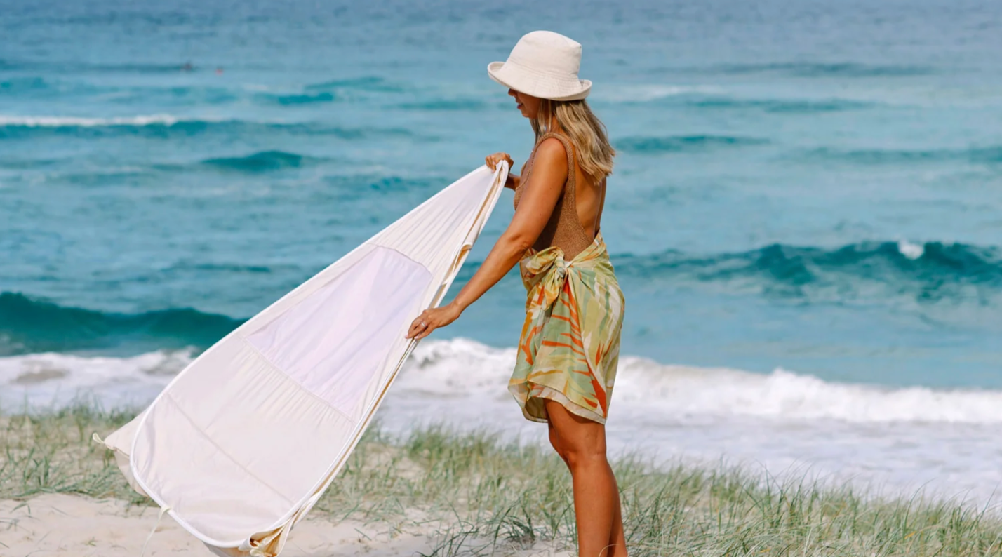 Lozi & Gabe Pop-up Beach Shelter- Sand
