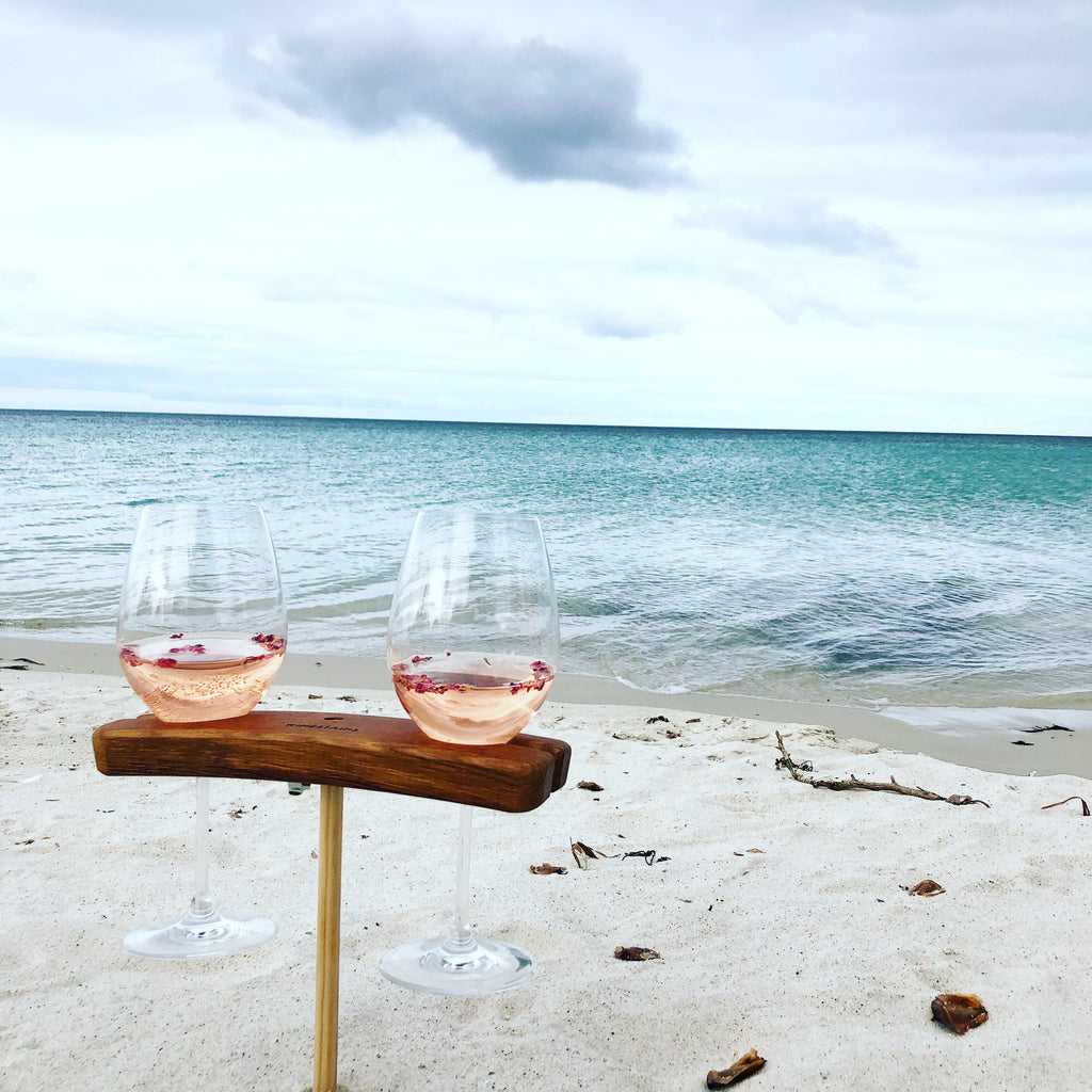 Beach wine holder