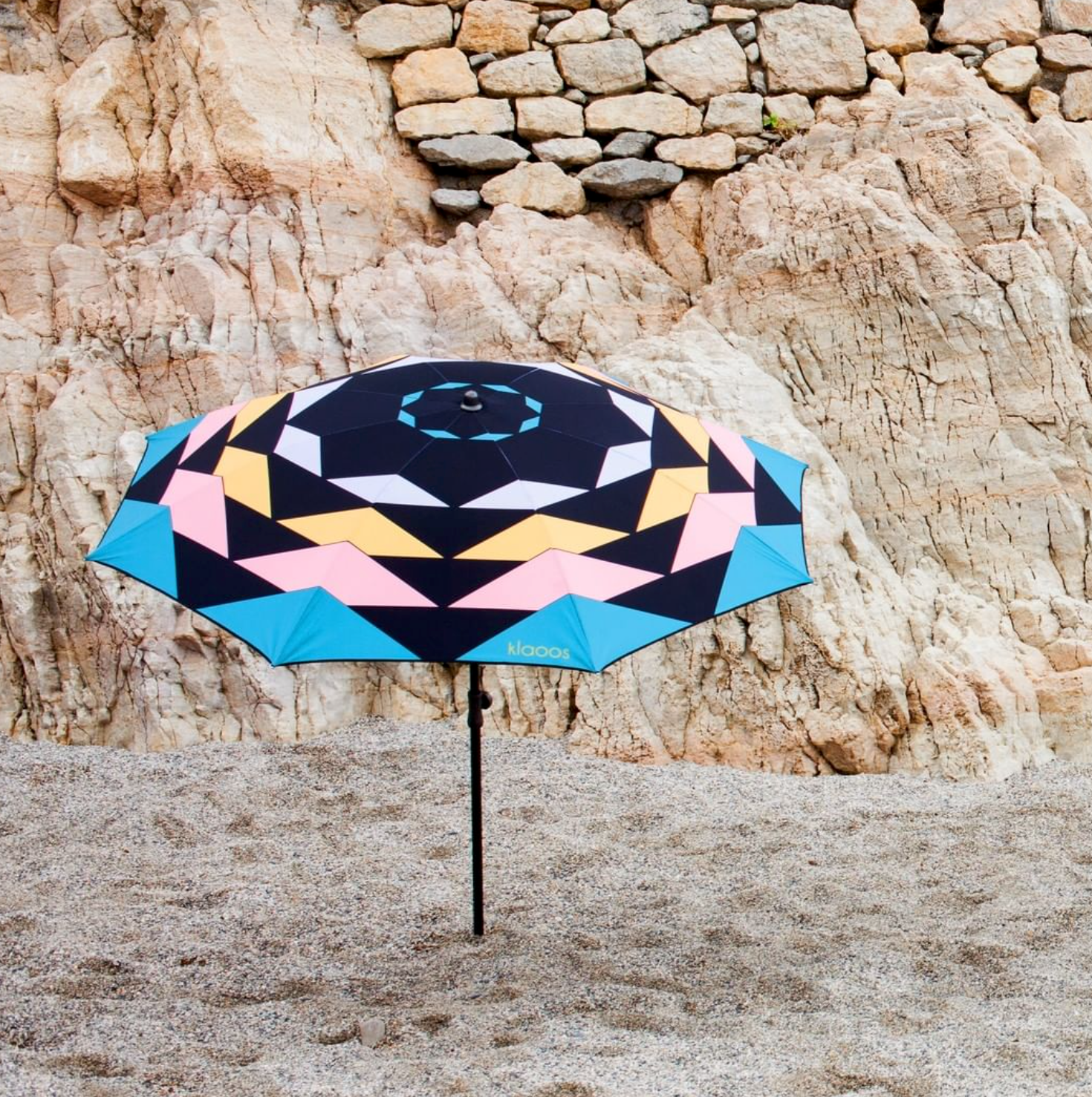Klaoos - Premium French Beach Umbrella